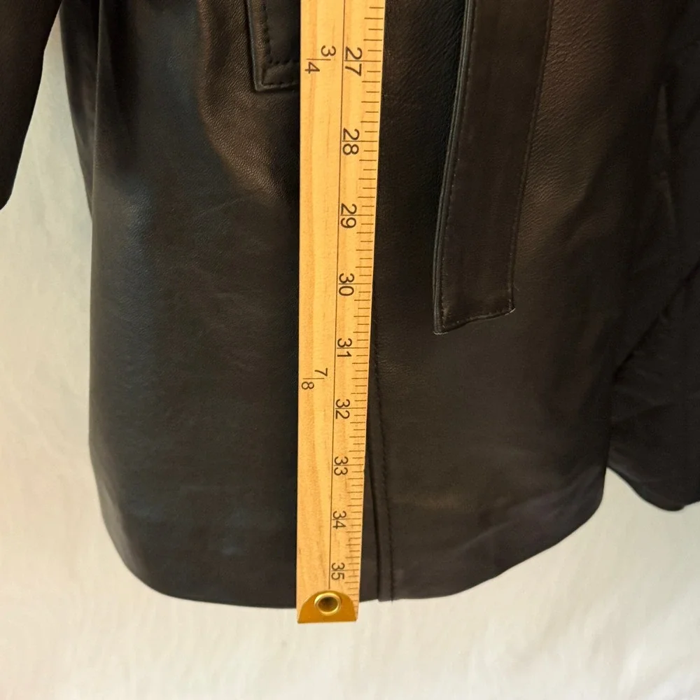 Avenue Leather Jacket Women 26/28 Black Excellent Quilted Lining Belted Coat